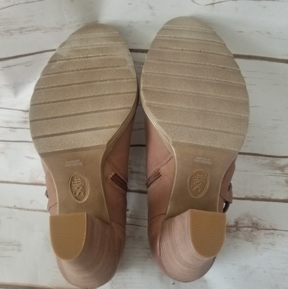 NWOT Sofft Leather Ankle Booties - Picture 5 of 8